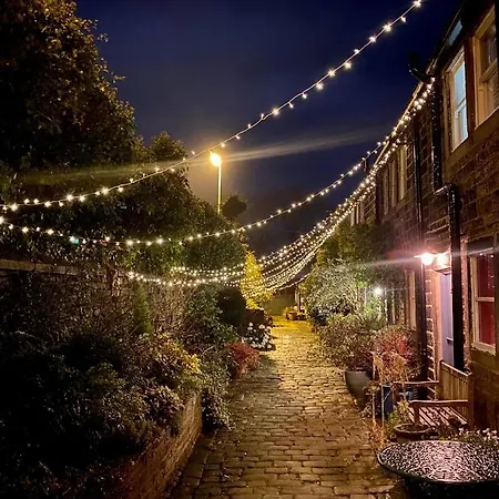Weavers Retreat By Weavers Of Haworth Exterior photo